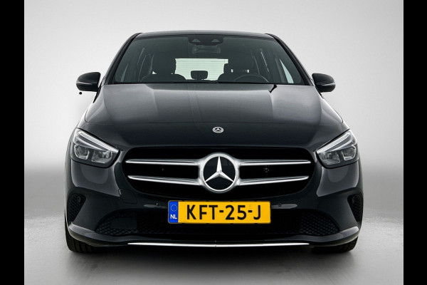 Mercedes-Benz B-Klasse 250 e Plug-In Hybride Trekhaak | Parkeerpakket met achteruitrijcamera | Ledkoplampen | Easy Pack Achterklep | Stoelverwarming. Inclusief 24 maanden MB Certified garantie voor Europa.