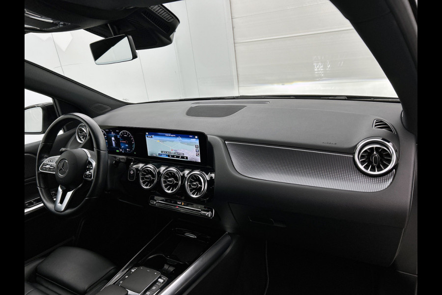 Mercedes-Benz B-Klasse 250 e Plug-In Hybride Trekhaak | Parkeerpakket met achteruitrijcamera | Ledkoplampen | Easy Pack Achterklep | Stoelverwarming. Inclusief 24 maanden MB Certified garantie voor Europa.