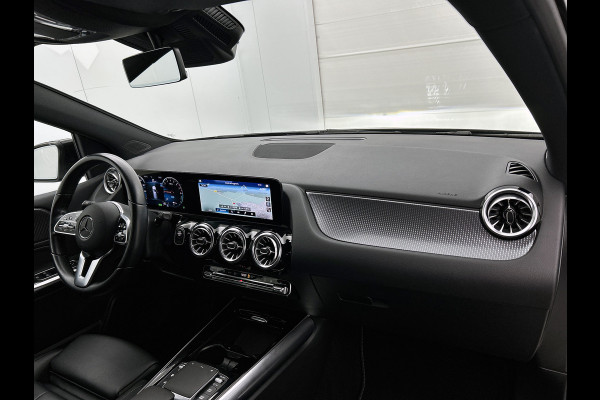 Mercedes-Benz B-Klasse 250 e Plug-In Hybride Trekhaak | Parkeerpakket met achteruitrijcamera | Ledkoplampen | Easy Pack Achterklep | Stoelverwarming. Inclusief 24 maanden MB Certified garantie voor Europa.