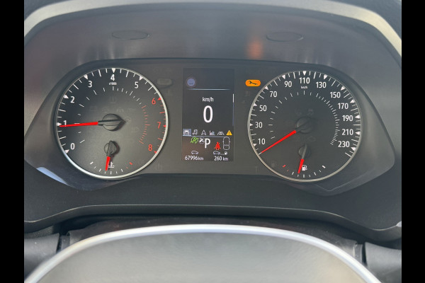 Renault Captur 1.3 TCe 140 Automaat Navigatie Carplay Cruise Verwarmde stoelen Pdc All season