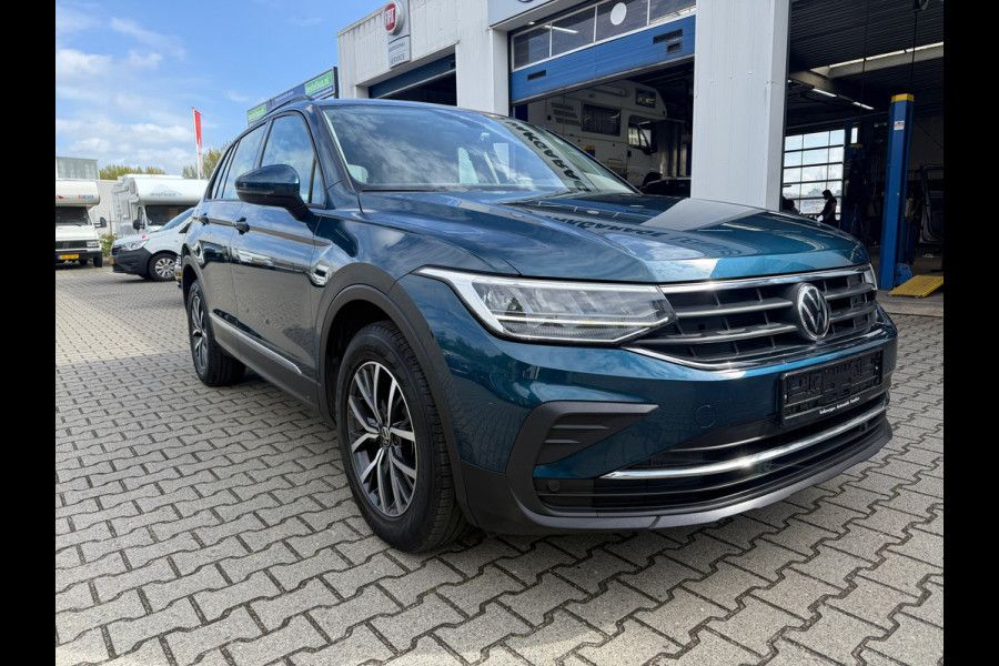 Volkswagen Tiguan 1.5 TSI Elegance Automaat (BOVAG/RIJKLAARPRIJS)
