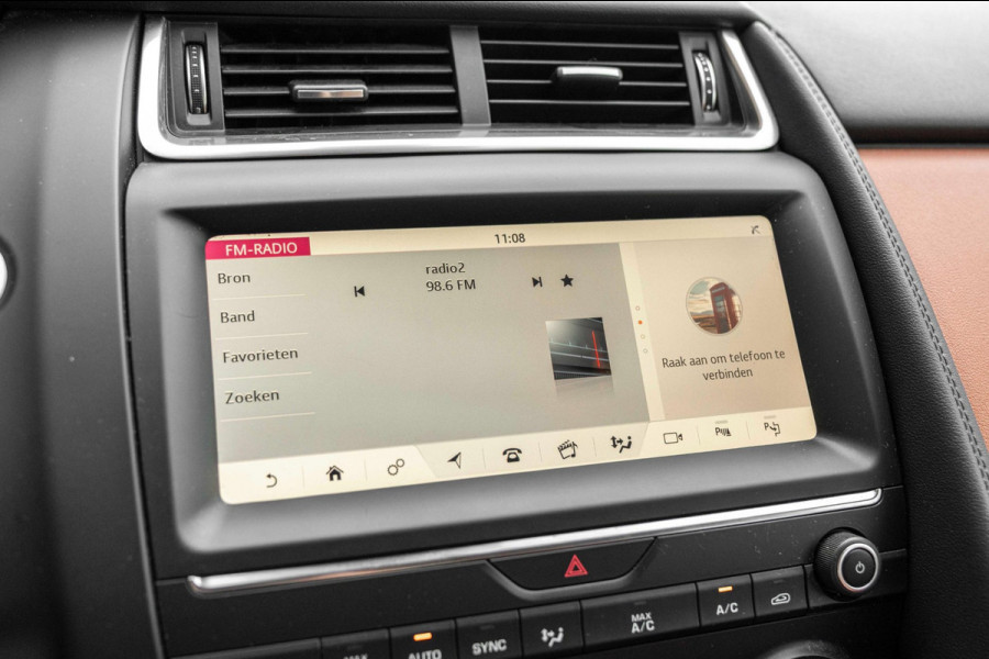 Jaguar E-Pace 2.0 P250 AWD HSE 250 PK Trekhaak Meridian Keyless Camera Leder Memory 21''