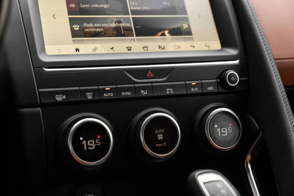 Jaguar E-Pace 2.0 P250 AWD HSE 250 PK Trekhaak Meridian Keyless Camera Leder Memory 21''