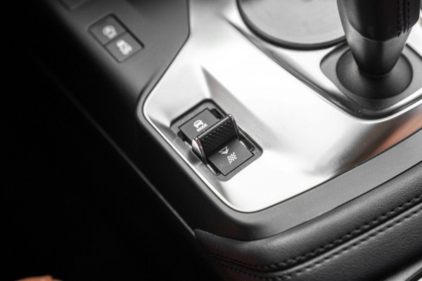 Jaguar E-Pace 2.0 P250 AWD HSE 250 PK Trekhaak Meridian Keyless Camera Leder Memory 21''