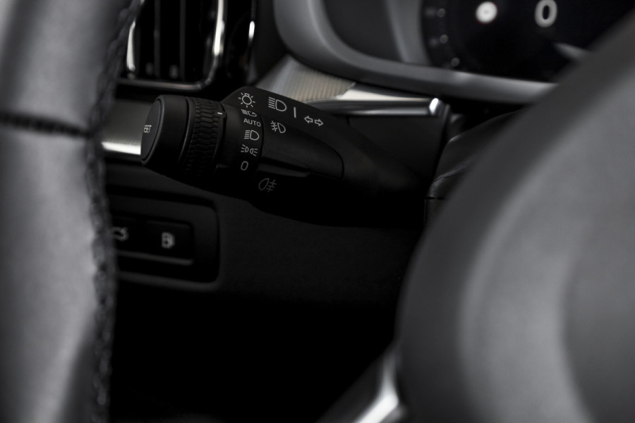 Volvo XC60 2.0 T8 Plug-in-hybrid AWD Polestar Engineered - Facelift MY26 | Elek. trekhaak | S/K-Panodak | Dig.Cockpit | Adapt.Cruise | Harman/Kardon | Stoel+-Stuurverw. | Elek. stoelen | 360 Camera | NAV + App.Connect + NAV | ECC | LM 21" | 9218