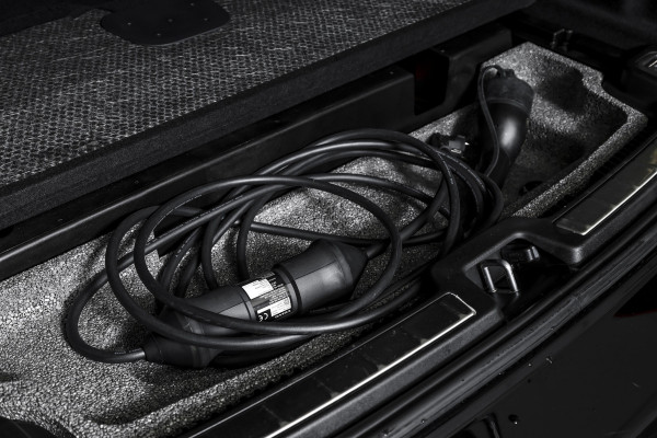 Volvo XC60 2.0 T8 Plug-in-hybrid AWD Polestar Engineered - Facelift MY26 | Elek. trekhaak | S/K-Panodak | Dig.Cockpit | Adapt.Cruise | Harman/Kardon | Stoel+-Stuurverw. | Elek. stoelen | 360 Camera | NAV + App.Connect + NAV | ECC | LM 21" | 9218