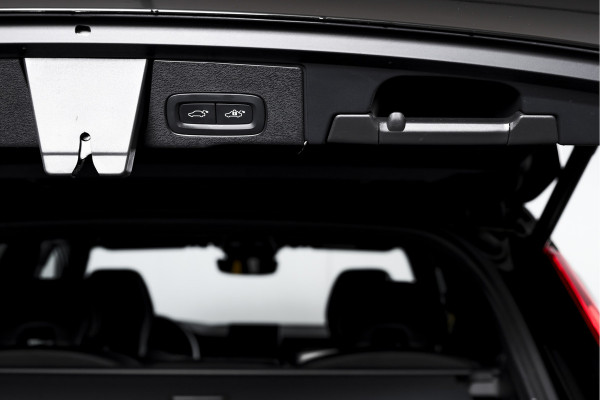 Volvo XC60 2.0 T8 Plug-in-hybrid AWD Polestar Engineered - Facelift MY26 | Elek. trekhaak | S/K-Panodak | Dig.Cockpit | Adapt.Cruise | Harman/Kardon | Stoel+-Stuurverw. | Elek. stoelen | 360 Camera | NAV + App.Connect + NAV | ECC | LM 21" | 9218