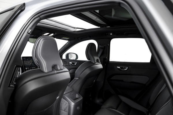 Volvo XC60 2.0 T8 Plug-in hybrid AWD Ultra Black Edition - Facelift MY26 | Luchtvering | Harmon Kardon | S/K Panodak | Dig.Cockpit | Adapt.Cruise | Stoel-+Stuurverw. | 360 Camera | NAV+App.Connect | Auto.Airco | LM 21" | 5090