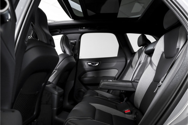 Volvo XC60 2.0 T8 Plug-in hybrid AWD Ultra Black Edition - Facelift MY26 | Luchtvering | Harmon Kardon | S/K Panodak | Dig.Cockpit | Adapt.Cruise | Stoel-+Stuurverw. | 360 Camera | NAV+App.Connect | Auto.Airco | LM 21" | 5090