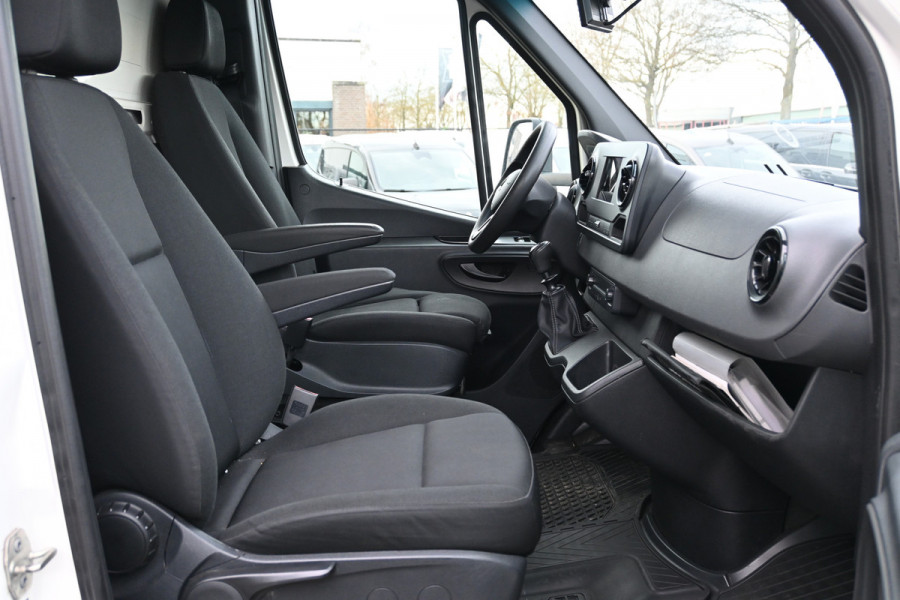 Mercedes-Benz Sprinter 514 CDI L3 Bakwagen met laadklep Geveerde stoel, Apple Carplay/Android Auto, Palfinger klep