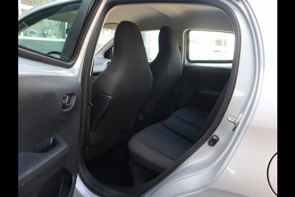 Peugeot 108 1.0 e-VTi Active Airco / Elekramen / Bluetooth / Stuurbekr / All-season banden / Voldoende Apk