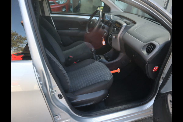 Peugeot 108 1.0 e-VTi Active Airco / Elekramen / Bluetooth / Stuurbekr / All-season banden / Voldoende Apk
