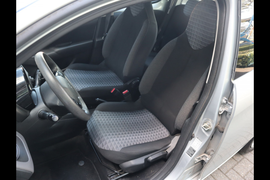 Peugeot 108 1.0 e-VTi Active Airco / Elekramen / Bluetooth / Stuurbekr / All-season banden / Voldoende Apk