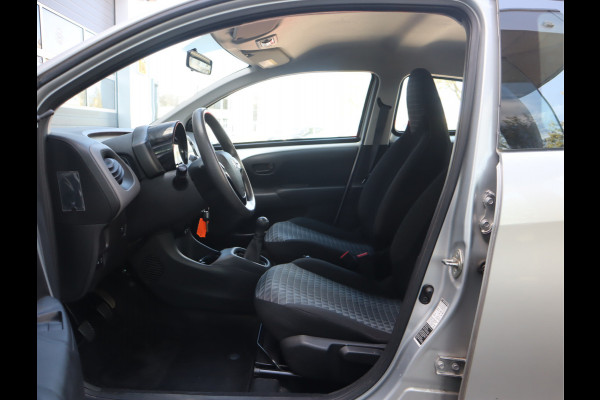 Peugeot 108 1.0 e-VTi Active Airco / Elekramen / Bluetooth / Stuurbekr / All-season banden / Voldoende Apk