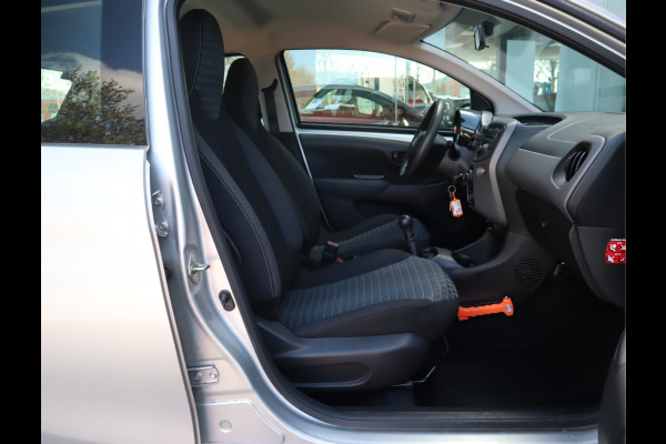 Peugeot 108 1.0 e-VTi Active Airco / Elekramen / Bluetooth / Stuurbekr / All-season banden / Voldoende Apk