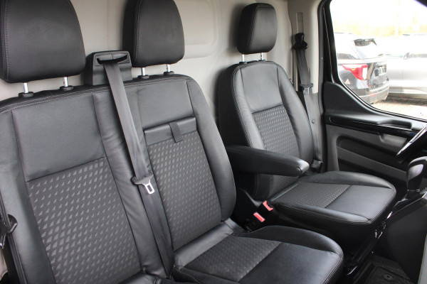 Ford Transit Custom 320 2.0 TDCI L2H1 Sport | Dealeronderhouden | Automaat | Stoelverwarming | Camera | Airco | Navigatie | BLIS | Parkeersensoren |