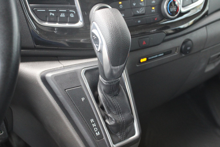 Ford Transit Custom 320 2.0 TDCI L2H1 Sport | Dealeronderhouden | Automaat | Stoelverwarming | Camera | Airco | Navigatie | BLIS | Parkeersensoren |
