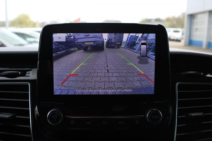 Ford Transit Custom 320 2.0 TDCI L2H1 Sport | Dealeronderhouden | Automaat | Stoelverwarming | Camera | Airco | Navigatie | BLIS | Parkeersensoren |