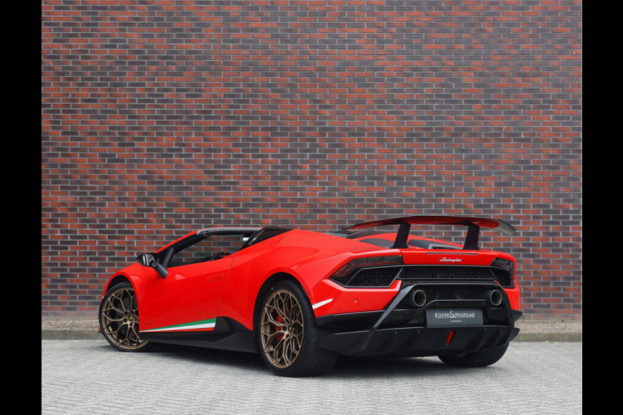 Lamborghini Huracan 5.2 V10 Performante Spyder | Misano Red - Sensonum