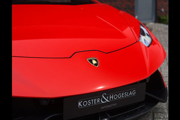 Lamborghini Huracan 5.2 V10 Performante Spyder | Misano Red - Sensonum