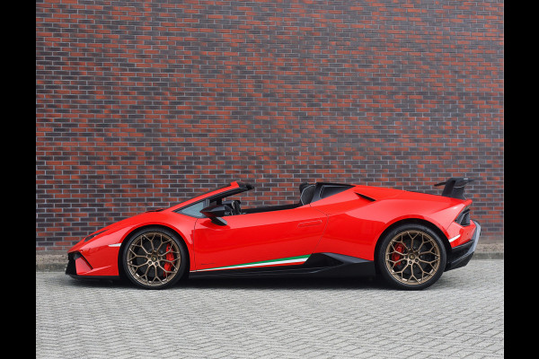 Lamborghini Huracan 5.2 V10 Performante Spyder | Misano Red - Sensonum