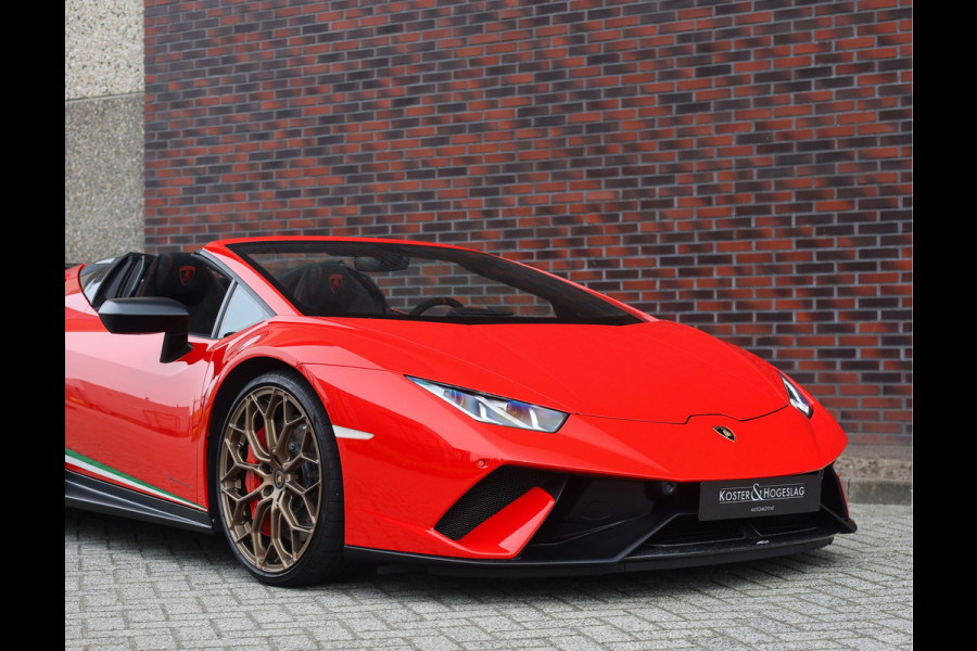 Lamborghini Huracan 5.2 V10 Performante Spyder | Misano Red - Sensonum