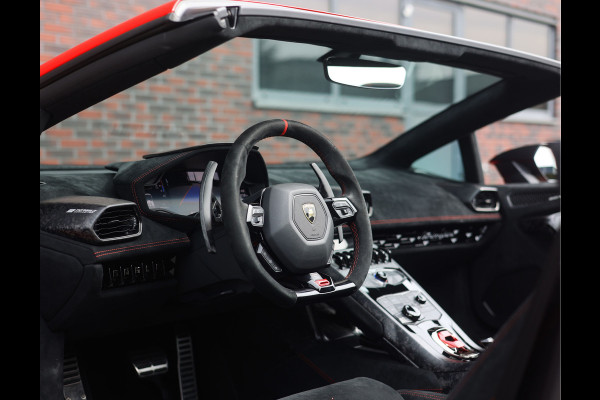 Lamborghini Huracan 5.2 V10 Performante Spyder | Misano Red - Sensonum