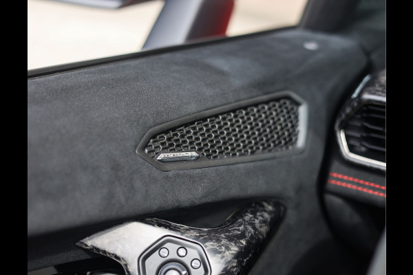 Lamborghini Huracan 5.2 V10 Performante Spyder | Misano Red - Sensonum