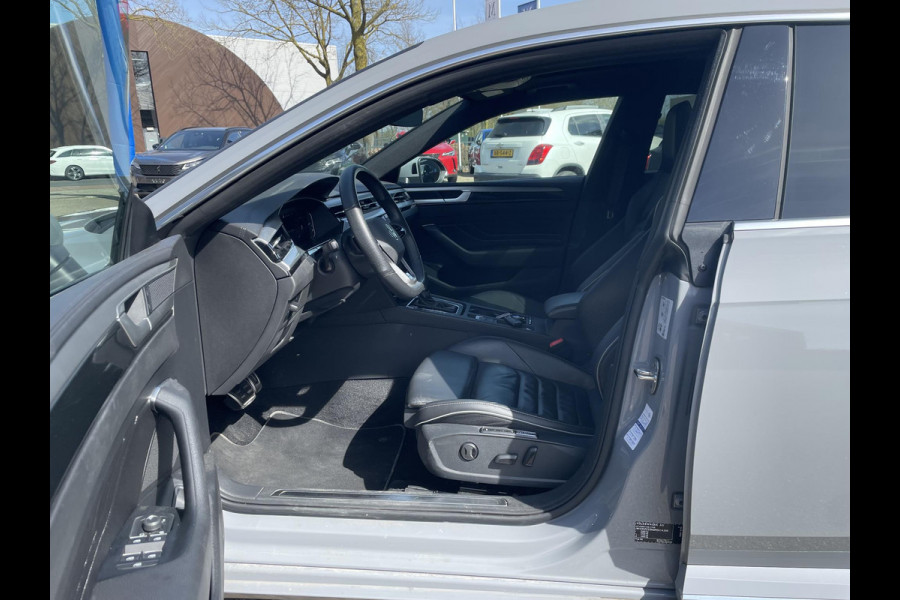 Volkswagen Arteon Shooting Brake 1.4 TSI eHybrid R-Line BINNEN + BUITEN PANO| NAPPALEDER SPORTSTOELEN| ELEK. STOEL MET MEMORY| ELEK. ACHTERKLEP| ACHTERBANK VERWARMD| CAMERA| STOELVERWARMING| CARPLAY| DODE HOEK SENSOR
