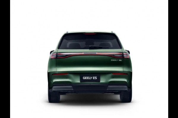GEELY E5 Max+ 68 kWh | Panoramadak | Memoryseats | Flyme Audio | Stoelen voor & achter verwarmbaar | Warmtepomp | 360 Camera |