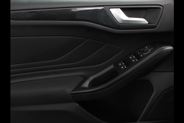 Ford FOCUS Wagon 1.0 136pk Hybrid Automaat ST Line X | Winterpack | Driver Assist | Full Led | Camera | Achter | PDC V+A | Adaptive Cruise Control | Verkeersbord herkenning | Navigatie | Apple Carplay/Android Auto