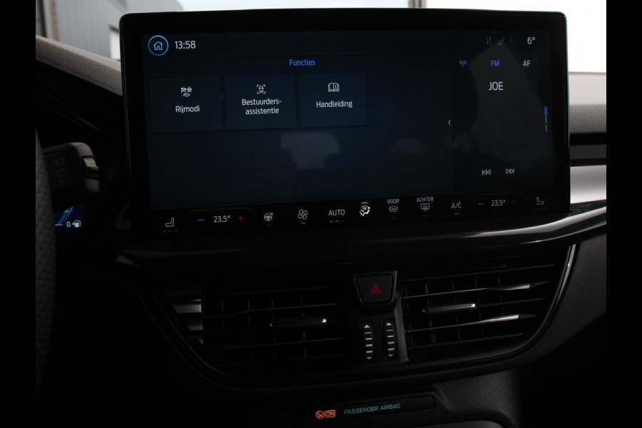 Ford FOCUS Wagon 1.0 136pk Hybrid Automaat ST Line X | Winterpack | Driver Assist | Full Led | Camera | Achter | PDC V+A | Adaptive Cruise Control | Verkeersbord herkenning | Navigatie | Apple Carplay/Android Auto