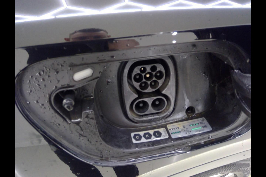 Volkswagen ID.4 Pro 77 kWh | 118.000 KM | SOH 97,9% | Trekhaak | Warmtepomp | WORDT VERWACHT!