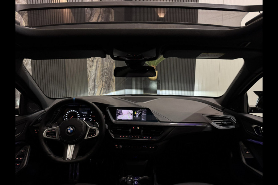 BMW 1-serie 118i M Sport|PANO|SFEER|Harman Kardon|BOMVOL