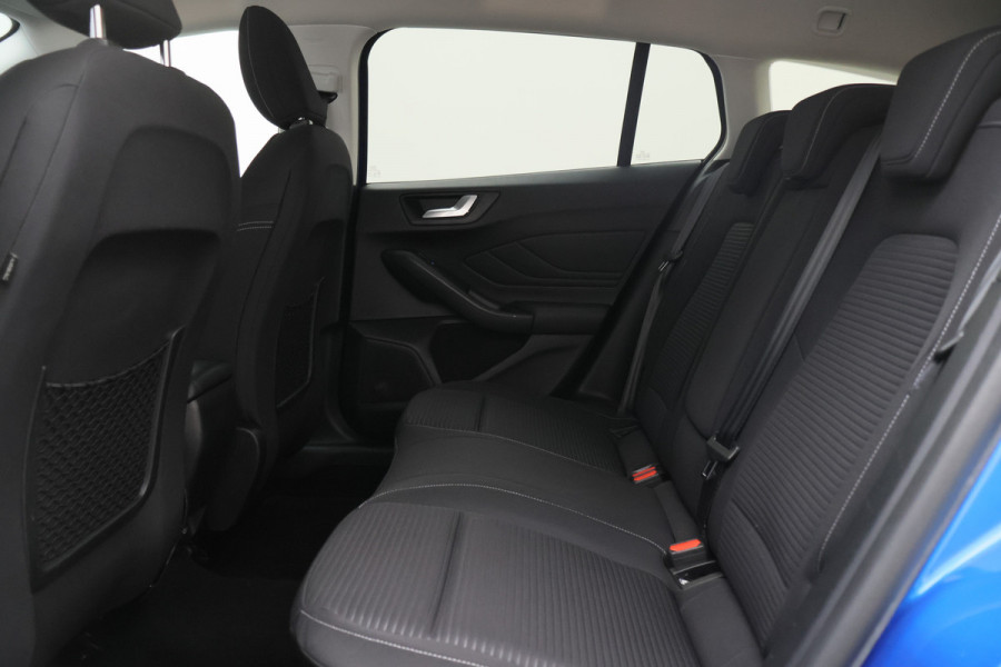 Ford FOCUS Wagon 1.0 EcoBoost Titanium Business Climate, Winterpakket, Apple Carplay, Cruise, PDC, Sportstoelen, 16''