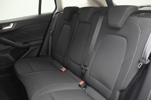 Ford FOCUS Wagon 1.0 EcoBoost Titanium Business Climate, Winterpakket, Apple Carplay, Cruise, PDC, Sportstoelen, 16''
