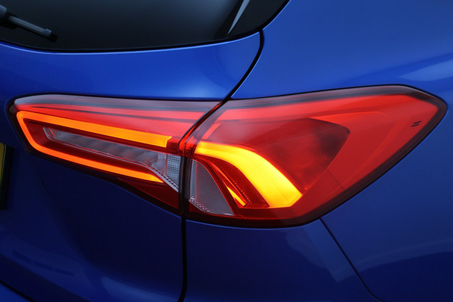 Ford FOCUS Wagon 1.0 EcoBoost Titanium Business Climate, Winterpakket, Apple Carplay, Cruise, PDC, Sportstoelen, 16''