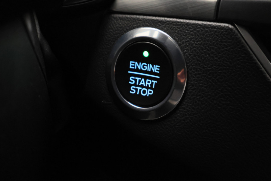 Ford FOCUS Wagon 1.0 EcoBoost Titanium Business Climate, Winterpakket, Apple Carplay, Cruise, PDC, Sportstoelen, 16''