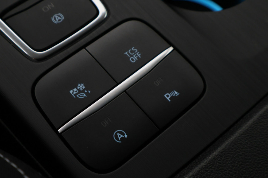 Ford FOCUS Wagon 1.0 EcoBoost Titanium Business Climate, Winterpakket, Apple Carplay, Cruise, PDC, Sportstoelen, 16''