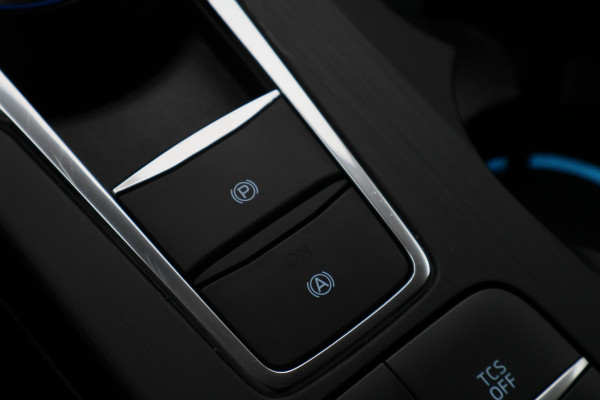 Ford FOCUS Wagon 1.0 EcoBoost Titanium Business Climate, Winterpakket, Apple Carplay, Cruise, PDC, Sportstoelen, 16''