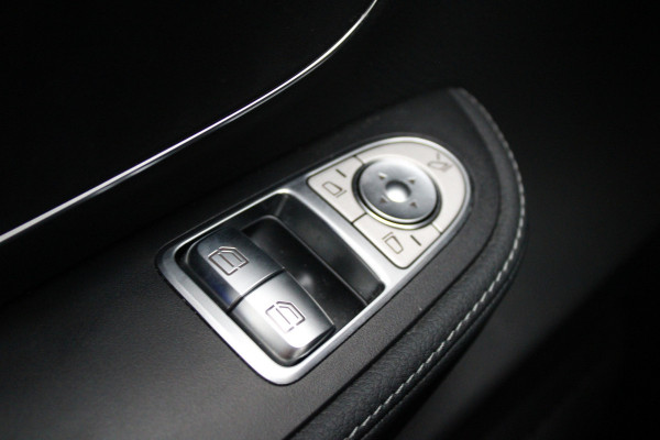 Mercedes-Benz Eqv 300 L2 90kWh 7 Zits - 2x Schuif - 360 Camera - Multibeam - ACC - Stoelverwarming - Elektrische Deuren - Rijklaar