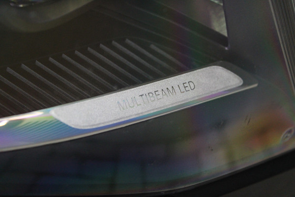 Mercedes-Benz Eqv 300 L2 90kWh 7 Zits - 2x Schuif - 360 Camera - Multibeam - ACC - Stoelverwarming - Elektrische Deuren - Rijklaar