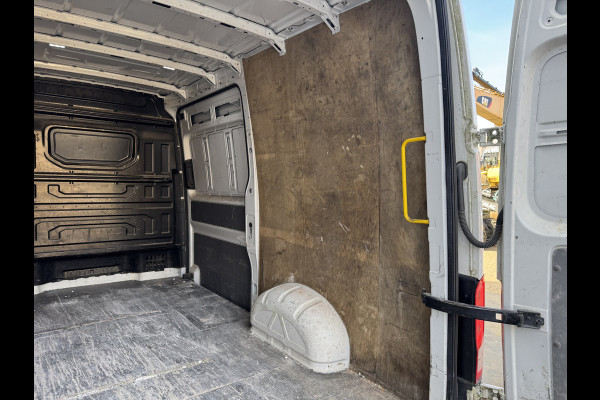 Volkswagen Crafter 2.0 TDI 140 PK Imperiaal Glasresteel Glastransporter L3H3 Camera Carplay Airco Cruise control Glaszetter