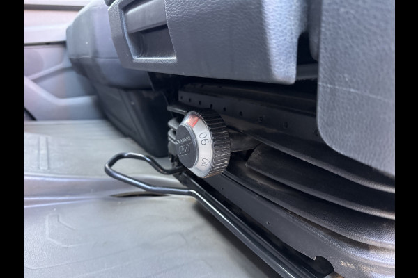 Volkswagen Crafter 2.0 TDI 140 PK Imperiaal Glasresteel Glastransporter L3H3 Camera Carplay Airco Cruise control Glaszetter
