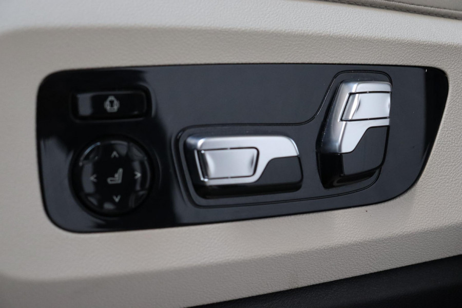 BMW X5 xDrive45e High Executive M Sport Pakket Automaat / Live Cockpit Professional / Head-Up Display / Driving Assistant Professional / Warmtecomfortpakket / Stoelventilatie / Luchtvering / 22 Inch / Panoramadak / M Sportremsysteem / Adaptieve LED-koplamp / Comfortstoelen / Shadow Line