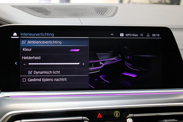 BMW X5 xDrive45e High Executive M Sport Pakket Automaat / Live Cockpit Professional / Head-Up Display / Driving Assistant Professional / Warmtecomfortpakket / Stoelventilatie / Luchtvering / 22 Inch / Panoramadak / M Sportremsysteem / Adaptieve LED-koplamp / Comfortstoelen / Shadow Line