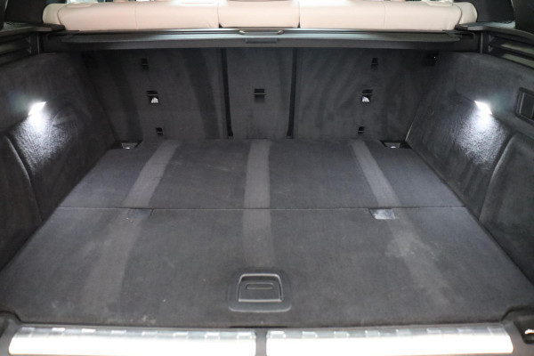 BMW X5 xDrive45e High Executive M Sport Pakket Automaat / Live Cockpit Professional / Head-Up Display / Driving Assistant Professional / Warmtecomfortpakket / Stoelventilatie / Luchtvering / 22 Inch / Panoramadak / M Sportremsysteem / Adaptieve LED-koplamp / Comfortstoelen / Shadow Line