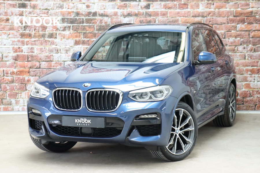 BMW X3 xDrive20i High Executive M Sport Pakket Automaat / Live Cockpit Professional / Driving Assistant Plus / Trekhaak / Adaptieve LED-koplamp / Leder / Hifi / 20 Inch / Stoelverwarming / Achteruitrijcamera / Extra Getint Glas / Shadow Line / DAB / Geluidsisolerende Ruiten