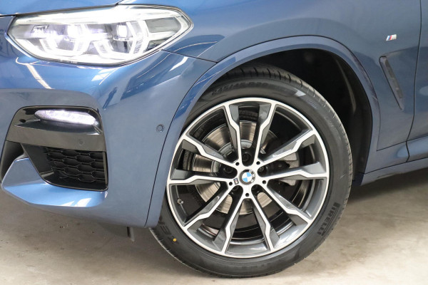 BMW X3 xDrive20i High Executive M Sport Pakket Automaat / Live Cockpit Professional / Driving Assistant Plus / Trekhaak / Adaptieve LED-koplamp / Leder / Hifi / 20 Inch / Stoelverwarming / Achteruitrijcamera / Extra Getint Glas / Shadow Line / DAB / Geluidsisolerende Ruiten