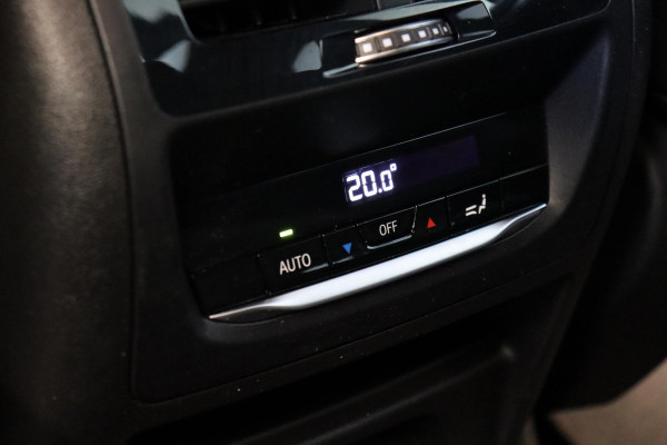 BMW X3 xDrive20i High Executive M Sport Pakket Automaat / Live Cockpit Professional / Driving Assistant Plus / Trekhaak / Adaptieve LED-koplamp / Leder / Hifi / 20 Inch / Stoelverwarming / Achteruitrijcamera / Extra Getint Glas / Shadow Line / DAB / Geluidsisolerende Ruiten